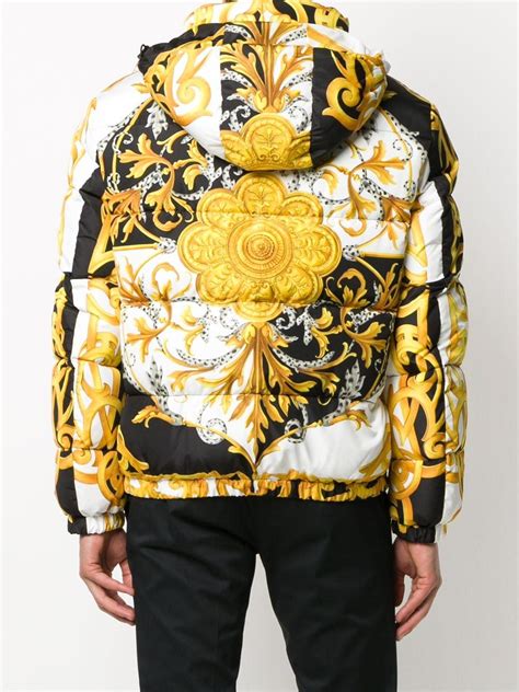 versace herren winterjacke gebraucht|Versace Men's Coats, Jackets & Vests for Sale .